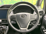 【純正革巻きステアリング】上質な革を使用することで、手にしっかり馴染みとても運転しやすいハンドルです♪