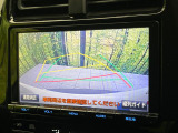 【バックカメラ】駐車時に後方がリアルタイム映像で確認できます。大型商業施設や立体駐車場での駐車時や、夜間のバック時に大活躍!運転スキルに関わらず、今や必須となった装備のひとつです!