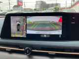 アラウンドビューモニターが、駐車をサポートしてくれますよ!