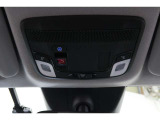 緊急通報ボタンが装備されています。ホンダコネクト対応。ご利用には、Honda Total Care プレミアムのご加入が必要です。