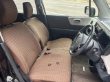 運転席シートに補修、穴あきあり。ご理解いただける方のみご検討ください。
