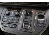 e:HEV車専用のエレクトリックギアセレクター、いわゆるボタン式シフトです!