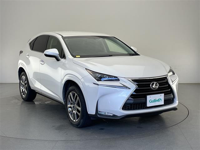 NX 200t バージョンL 4WD 本革シート