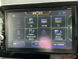 Bluetoothの接続でスマホの音楽を聞いたりTVやDVDも見れる純正ナビゲーション!