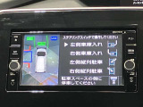 駐車枠を指定するだけで、セレナが枠の中への駐車をサポ-トしてくれるプロパイロットパ-キングサポ-ト付