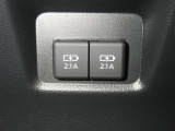 【充電用USB端子】デバイスの充電に便利です。※実際の接続端子は写真で確認or店舗までご気軽にお問合せください♪