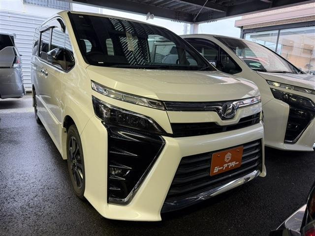 トヨタ ヴォクシー 