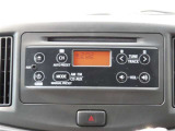 オーディオはCD AMFMラジオを搭載。