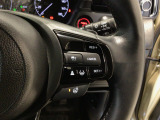 【アダプティブ・クルーズ・コントロール】予め設定した車速内でクルマが自動的に加減速。 前走車との適切な車間距離を維持しながら追従走行し、高速道路でのドライバーの疲労を軽減してくれる嬉しい機能付♪
