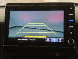 バックカメラ搭載です!車庫入れが苦手な人はもちろん、車両感覚に自信がある人にもお勧めです!見えない箇所が見えるようになるので、低い障害物や隠れてしまっている子供の存在等にも気付く事が出来ます。