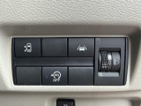 【パワースライドドア】スマートキーや運転席のスイッチでスライドドアの開閉が可能♪電動だから力を入れてドアを開ける必要が無く、小さいお子様でも、重い荷物を持っている時もラクに開け閉めできます♪