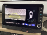 バックカメラも装備しております。車庫入れの苦手なお客様も安心!重宝してくれます!