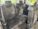 3列目シートはもちろん状態良好☆大人でもゆったりと座って頂けますので、大人数でのお出かけもラクラクです♪ご家族で、気の知れた仲間で、ドライブに行くのが楽しみですね♪
