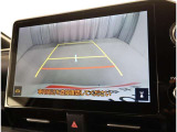 バックガイドモニターで、後方を確認しながら安心して駐車することができます。運転初心者も熟練者も必須の機能ですよ!