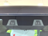 【スズキ セーフティサポート】走行中に前方の車両等を認識し、衝突しそうな時は警報とブレーキで衝突回避と被害軽減をアシスト。より安全にドライブをお楽しみいただけます。