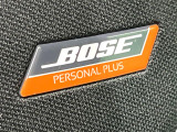 【BOSEサウンドシステム】メーカーオプションの高品位サウンドシステムを搭載。専用のチューニングが施された大小様々なスピーカーから良質なサウンドが奏でられ、臨場感あふれる音響空間を演出します。
