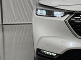★LEDヘッドライト搭載★ 白っぽく光る明るく省電力なLEDライト!先進的な白い輝きでフロントフェースを引き締めます☆