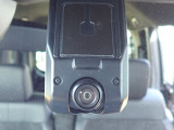 ◆【ドライブレコーダー】映像・音声などを記録する自動車用の装置です。もしもの事故の際の記録はもちろん、旅行の際の思い出としてドライブの映像を楽しむことができます。