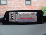 360&deg;ビューモニターを搭載しています。コーナーセンサーと合せてお使いいただくことで、安全、安心にお車の取り回しを行っていただけます。
