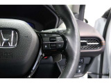 Hondaセンシングの機能のひとつ、アダプティブクルーズコントロール付!アクセルから足を離しても設定したスピードと前車との車間を保ち走行してくれます!車線維持もアシスト☆高速道路で疲労軽減ですね☆