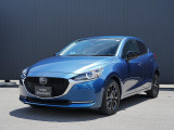 世界統一名称の『MAZDA2』となったコンパクト。「Be a Driver」のスローガンのもと、最適なドライビングポジションを提供できる室内空間と思い通りの走行性能を持った、クラスを超えたお車です!