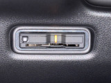有料道路のレーン通過に便利なETC2.0車載器を装着しています。ご利用にはセットアップが必要となります。