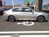 車両の詳細をオンラインでご覧頂けます。