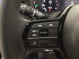 ステアリングリモコンは、運転中でも簡単に音量調整やチャンネル変更もできます!わき見運転防止にもつながるので安心です♪