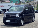 雨の日は中古車は選びにくいですよね。でも当店なら安心です。電話予約を頂ければ屋根下へ移動させて頂きます。雨でもじっくりご検討いただけます。