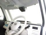 見通しのよいすっきりとした視界で、誰でも運転しやすいです。運転のしやすさは疲れにくさにも繋がりますよ♪