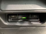 いまや快適なカーライフに欠かせないETCが付いています。