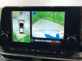 【アラウンドビューモニター】専用のカメラにより、上から見下ろしたような視点で360度クルマの周囲を確認することができます☆死角部分も確認しやすく、狭い場所での切り返しや駐車もスムーズに行えます。