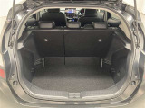 大きく開く開口部で荷物の出し入れもラクラクです。