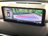 【360&deg;ビューモニター】専用のカメラにより、上から見下ろしたような視点で360度クルマの周囲を確認することができます☆死角部分も確認しやすく、狭い場所での切り返しや駐車もスムーズに行えます。