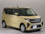 大きすぎず、小さすぎず、運転もしやすくシートアレンジも多彩で、どの世代の方にも気に入っていただけるお車です♪
