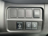 人気の両側電動スライイドドア付き!両手が塞がっていても足でも開けれるハンズフリー機能付きです。