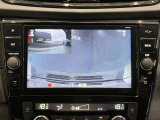 前方の映像だけでなく、車内から後方の映像もばっちり記録します