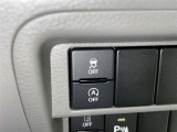 アイドリングストップ機能がついているので、停車時にエンジンを止めて燃料消費を抑えます。環境にもお財布に優しいですね♪