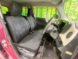運転席シート廻りは使用感も少なく、良好な状態となっています。丁寧に使われていたことがよくわかりますね。