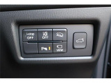 パーキングセンサー付で、車庫入れも駐車もラクラクです。