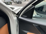 ボーズサラウンドシステム搭載車、迫力ある音響です。