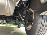 お車を安心してお乗りいただく為には、足回りの定期点検が欠かせません。サービスサポート(有償保証)では無料点検もご提供しており、安心のカーライフをお過ごしいただけるサポート体制が整っています。