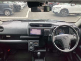 車中泊や釣り、キャンプに使えますね。仕事にも遊びにも使えるお車です。