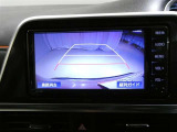 バックモニターがついていますので、バックでの駐車が苦手な方でも大丈夫です 実際のバック駐車は目視確認と合わせてお使い下さい