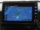 純正8インチプレミアムインターナビ(VXU-217NBi)&バックカメラが装備されているので、普段の使い勝手もロングドライブも快適です。
