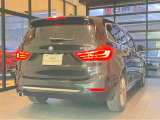 BMWのメカニックによる、100項目の納車前点検エンジン、ミッション、マフラー、電気系統やコンピュータなどを詳細に点検します。交換基準の部品があれば、純正部品を使用し整備した後にお客様にお渡しします。