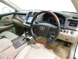 見通しのよいすっきりとした視界で、誰でも運転しやすいです。運転のしやすさは疲れにくさにも繋がりますよ♪
