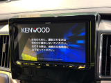 【大画面ナビ】人気の大型9インチナビを装備。存在感のある大画面はインパクト大!ナビ利用時のマップ表示は見やすく、テレビやDVDは臨場感がアップ!いつものドライブがグッと楽しくなります♪