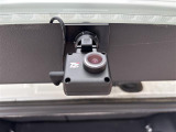 【ドライブレコーダー】映像・音声などの運転中の記録を残します。事故などを起こした起こされた時の証拠になりえますので、もしも時でも安心ですね。