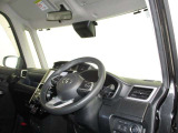 見通しのよいすっきりとした視界で、誰でも運転しやすいです。運転のしやすさは疲れにくさにも繋がりますよ♪